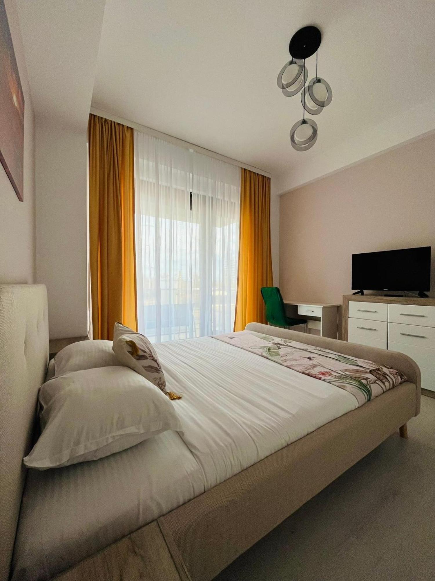 Roapart- Sunset Dream Apartament 2 Dormitoare Vedere Lac Si Parcare Мамая Екстериор снимка