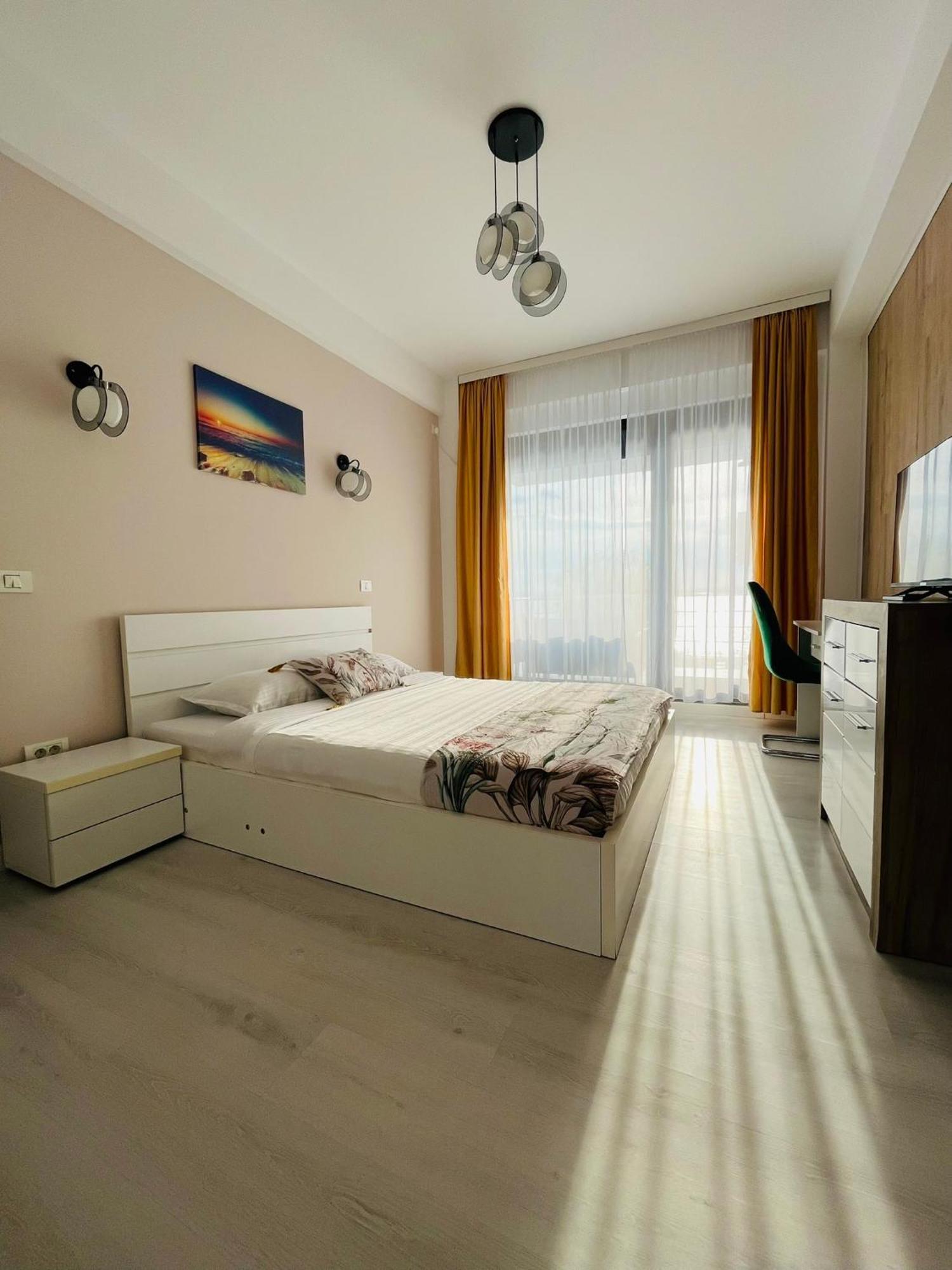 Roapart- Sunset Dream Apartament 2 Dormitoare Vedere Lac Si Parcare Мамая Екстериор снимка